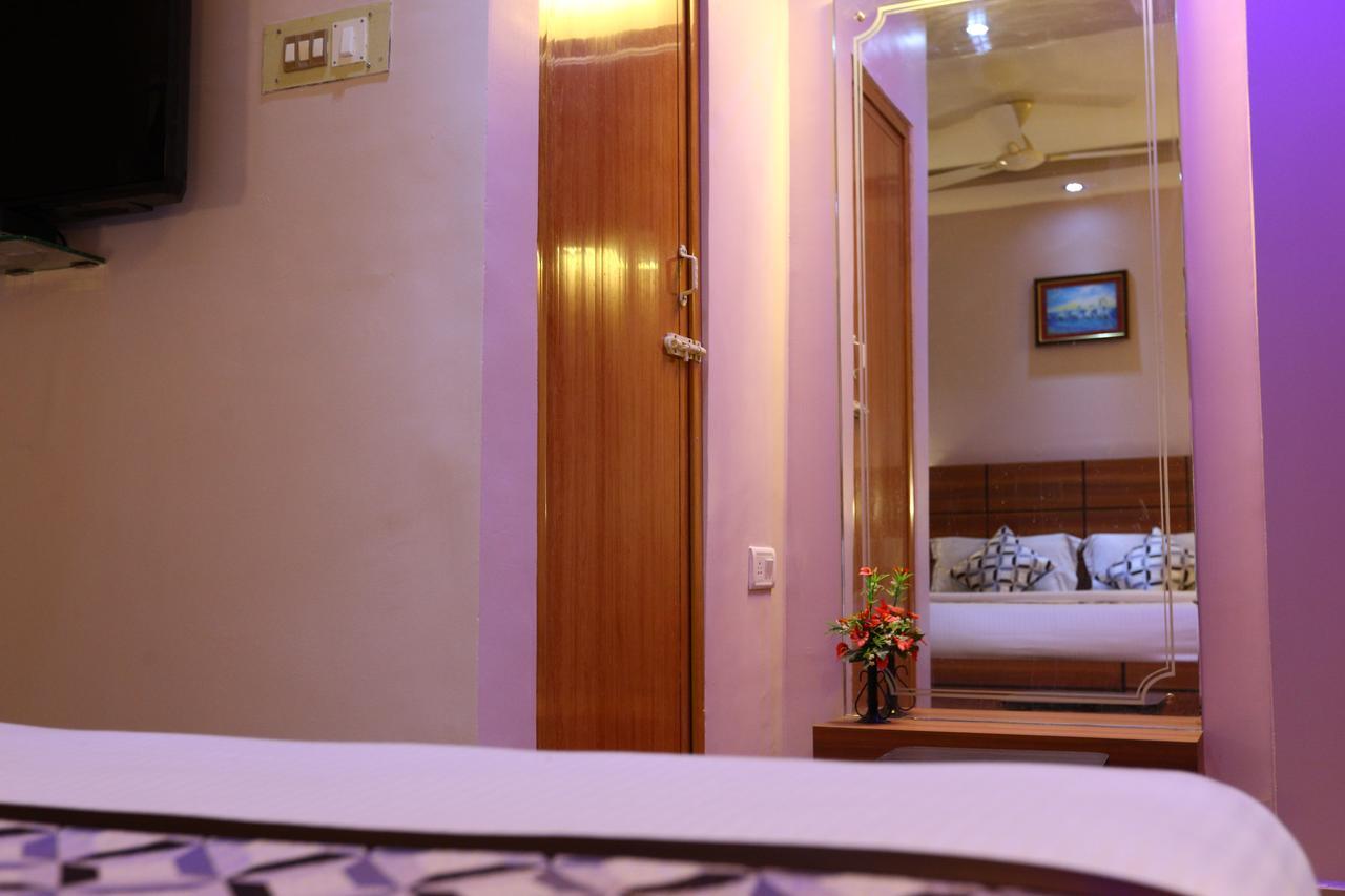 Oyo 7810 Keshiv Galaxy Inn Chennai Eksteriør billede